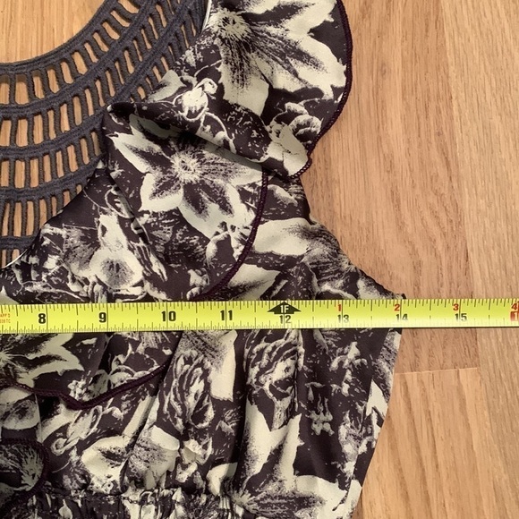 A’gaci Floral Sleeveless Ruffled Dress w/ Smocked Waist Purple & Cream Women’s S - Picture 12 of 13